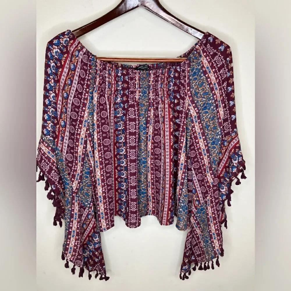 ROMEO AND JULIET Couture M Fringe Sleeves Off Shoulder Top